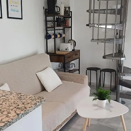 ático Acogedor, Céntrico Y A 2 Min De La Playa. *