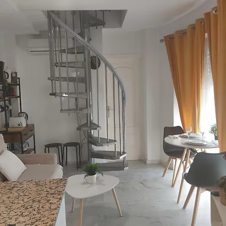 Atico Acogedor, Centrico Y A 2 Min De La Playa. Apartment *