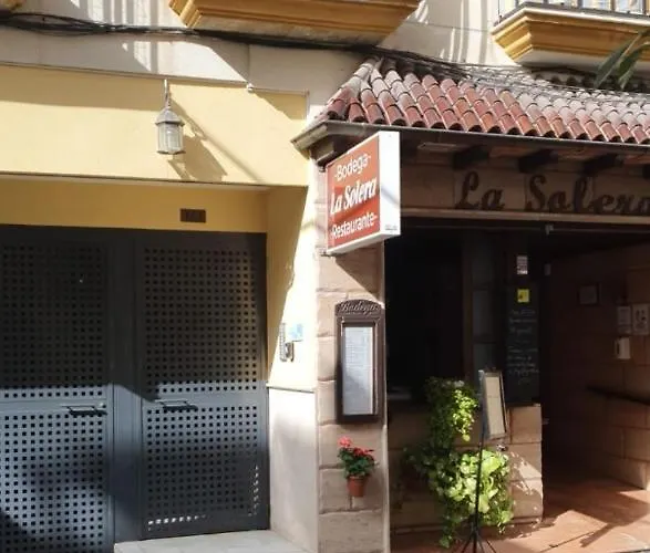 Apartamento ático Acogedor, Céntrico Y A 2 Min De La Playa. Fuengirola