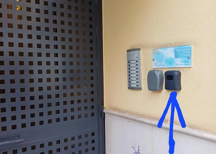 ático Acogedor, Céntrico Y A 2 Min De La Playa. *