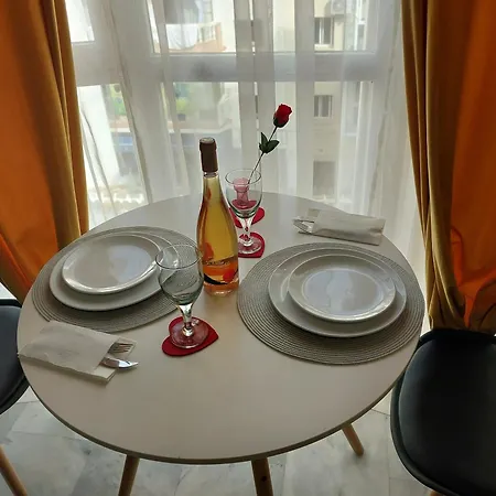 Atico Acogedor, Centrico Y A 2 Min De La Playa. Apartment