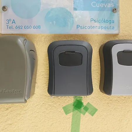 ático Acogedor, Céntrico Y A 2 Min De La Playa. Appartamento *