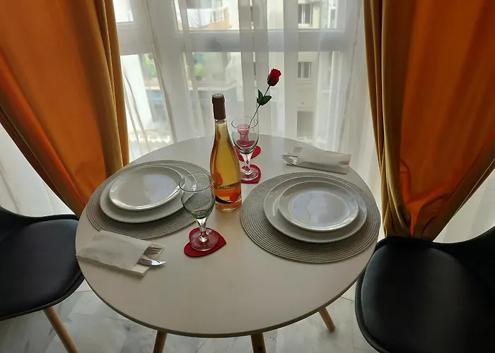 ático Acogedor, Céntrico Y A 2 Min De La Playa. Apartamento