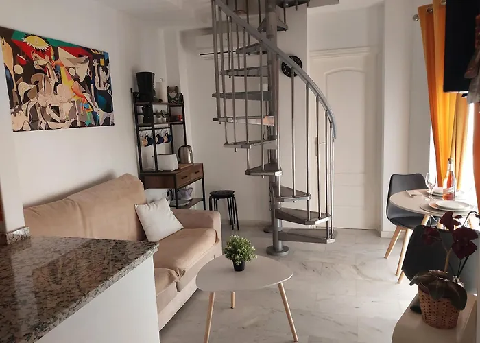 ático Acogedor, Céntrico Y A 2 Min De La Playa. Apartamento