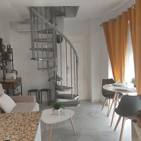Atico Acogedor, Centrico Y A 2 Min De La Playa. Appartement *
